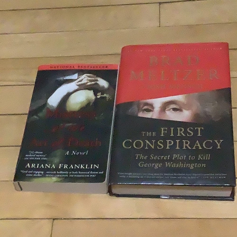 🏖2 Sets of Books for $13🏖 EUC Hardcover & Paperback